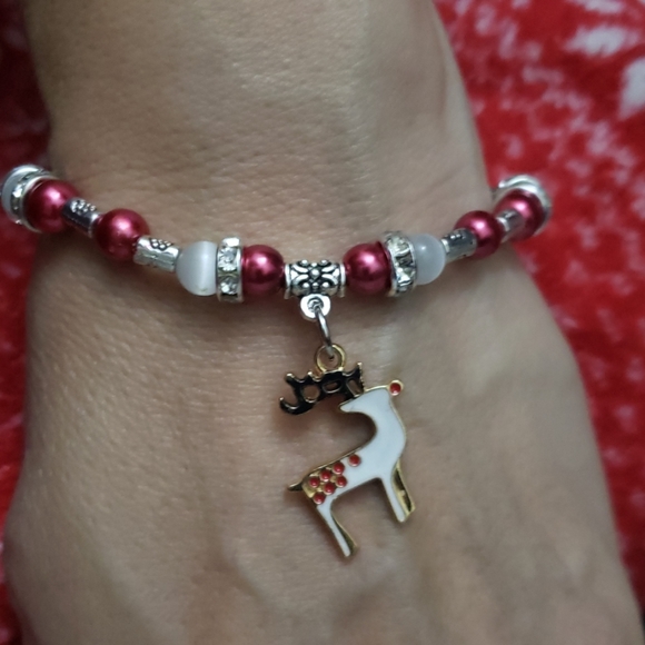 Handmade Reindeer Christmas 6 3/4 bracele - Picture 1 of 6